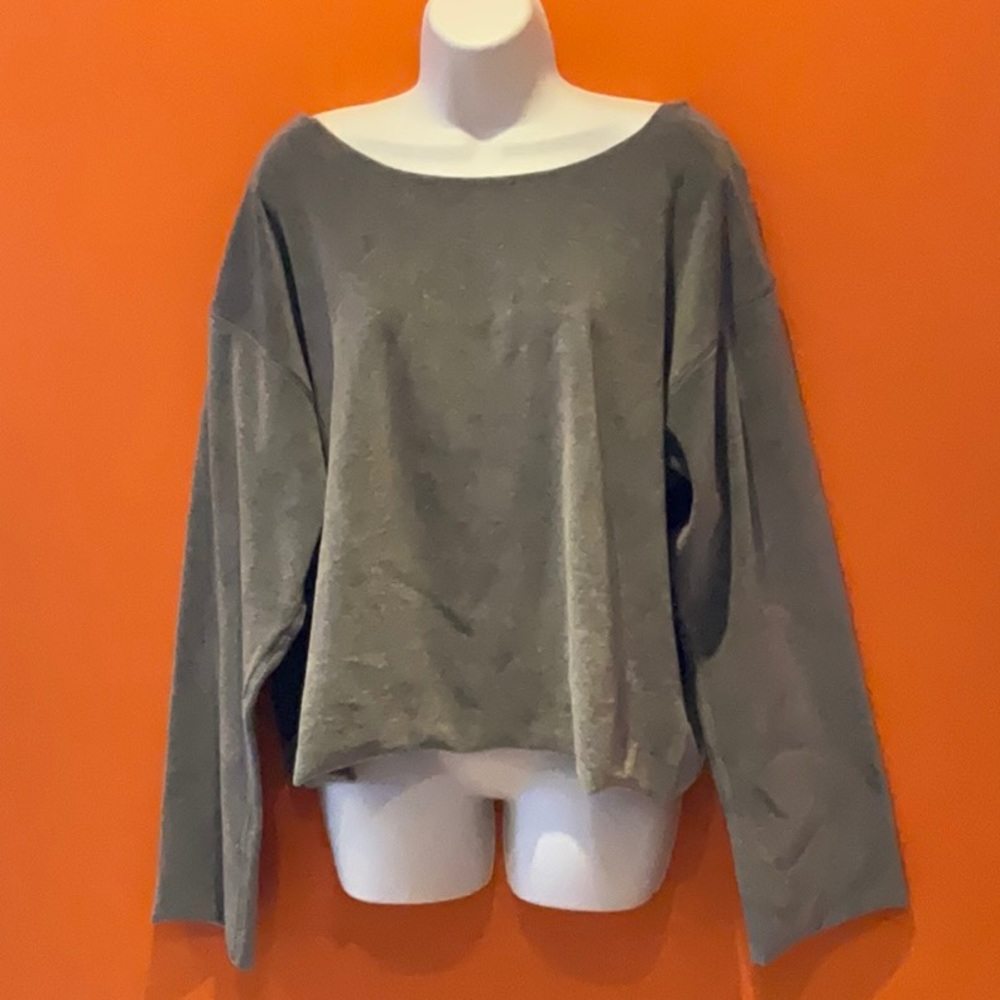 NWT$180 KENDALL+KYLIE  Velour Gray Top szM